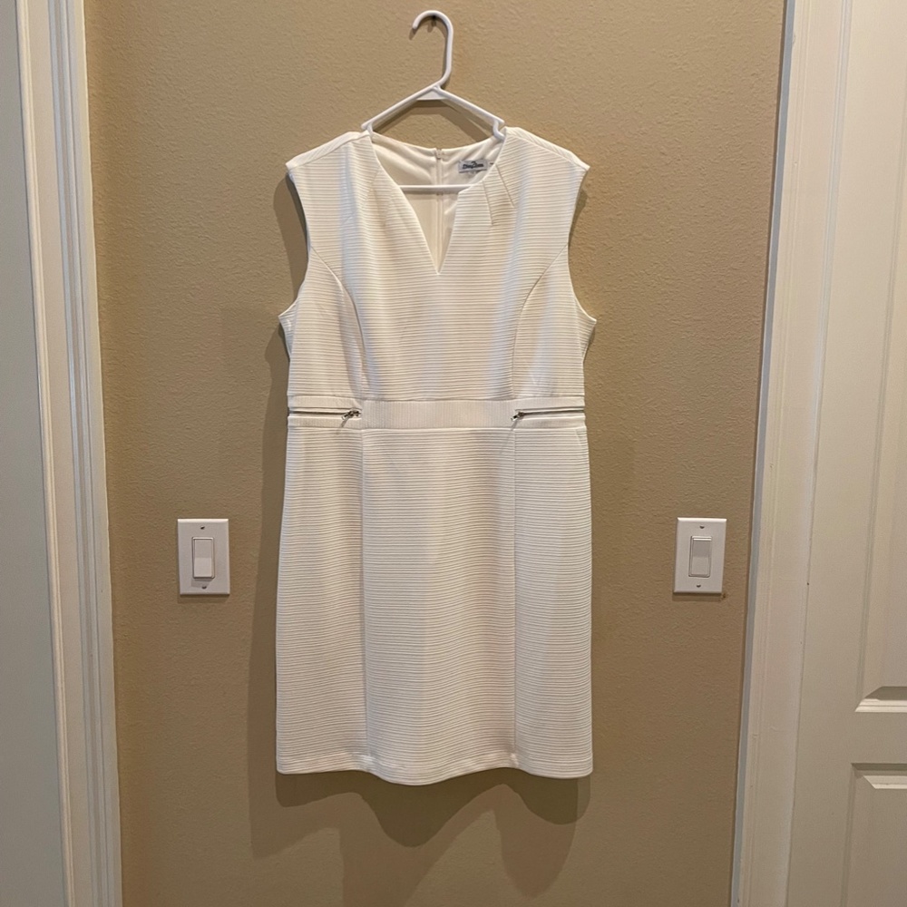 Phase Seven Cream Sheath Dress with Zippers Size 14
